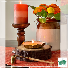 Lade das Bild in den Galerie-Viewer, SANDHYA Candle Snuffer
