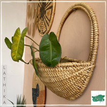 Lade das Bild in den Galerie-Viewer, LATHIKA Wall Planter