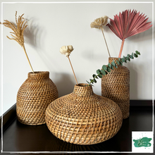 Load image into Gallery viewer, PRAKRITI Vase