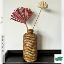 Load image into Gallery viewer, PRAKRITI Vase