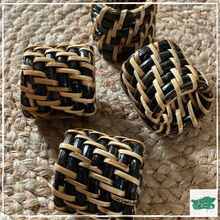 Load image into Gallery viewer, VRITI Néro Napkin Ring